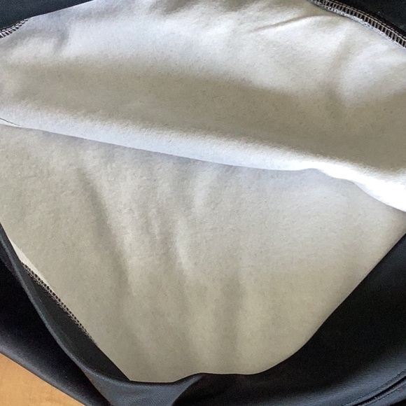 NWT WSU (Washington State Cougar Coach Style) Colosseum Gray Hoodie - Picture 5 of 8